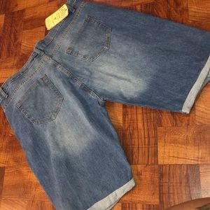 Shorts - Bermuda shorts Shorts - Bermuda shorts